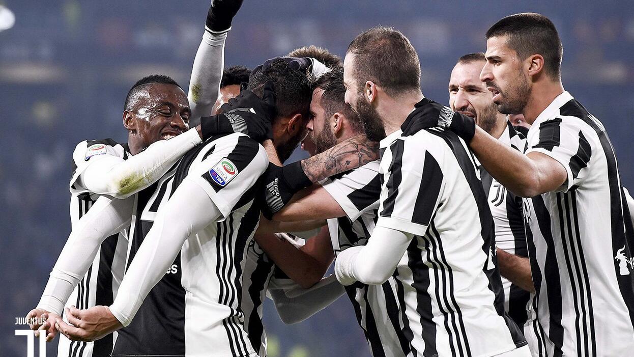 国脚赛季最佳表现，媒体称赞