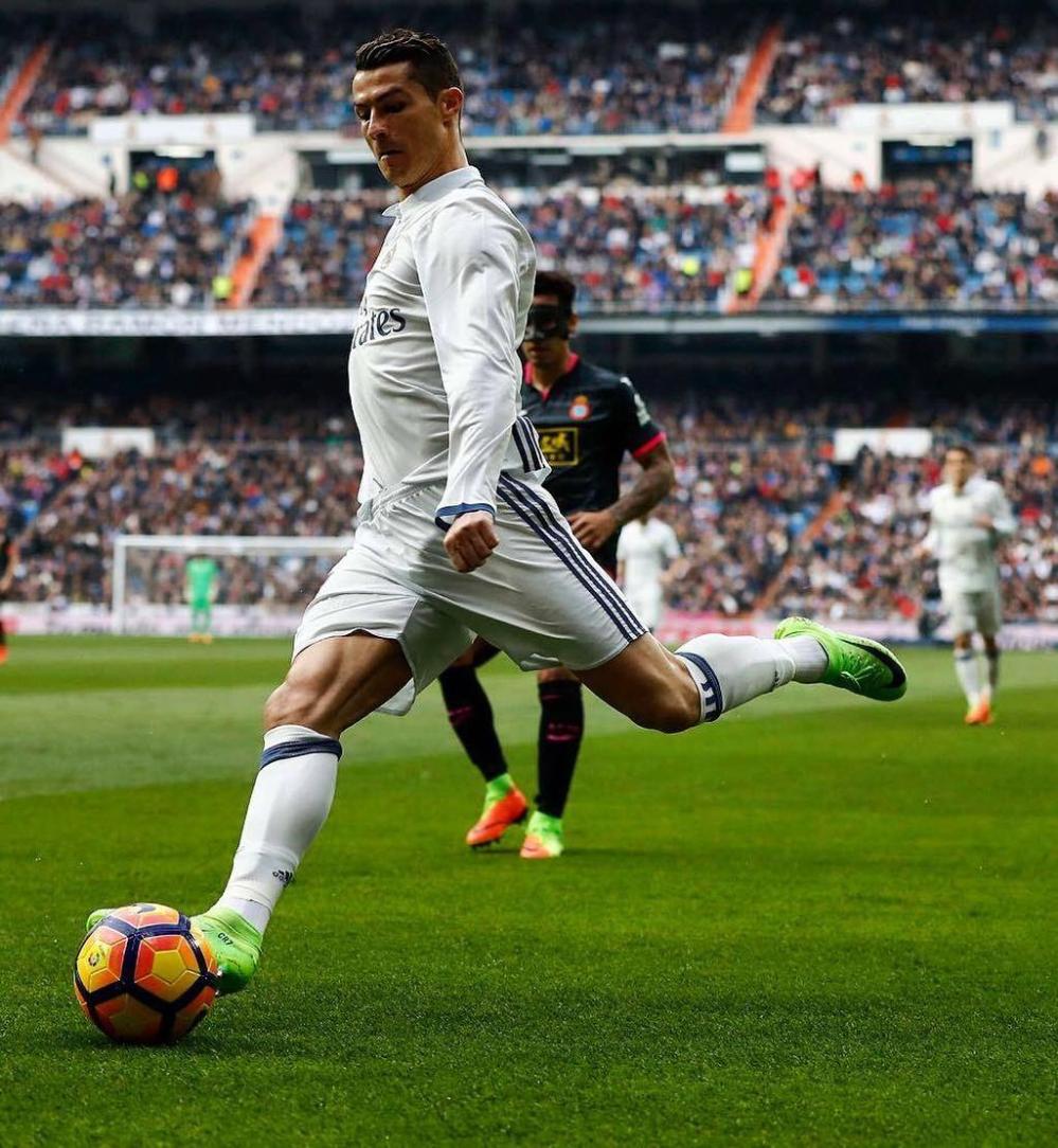 记者：萨拉赫不会随队出征国米，决定由高层和斯洛特共同作出