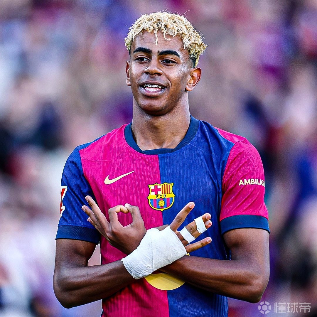 维尼修斯：友谊赛能帮巴西积累经验；我们都很喜欢和安帅共事