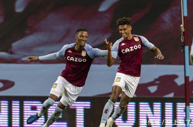 广东男篮在CBA杯赛中以94-80击败广州男篮，奎恩全场高效表现，贡献29分6篮板7助攻5抢断，助力球队取得首胜。